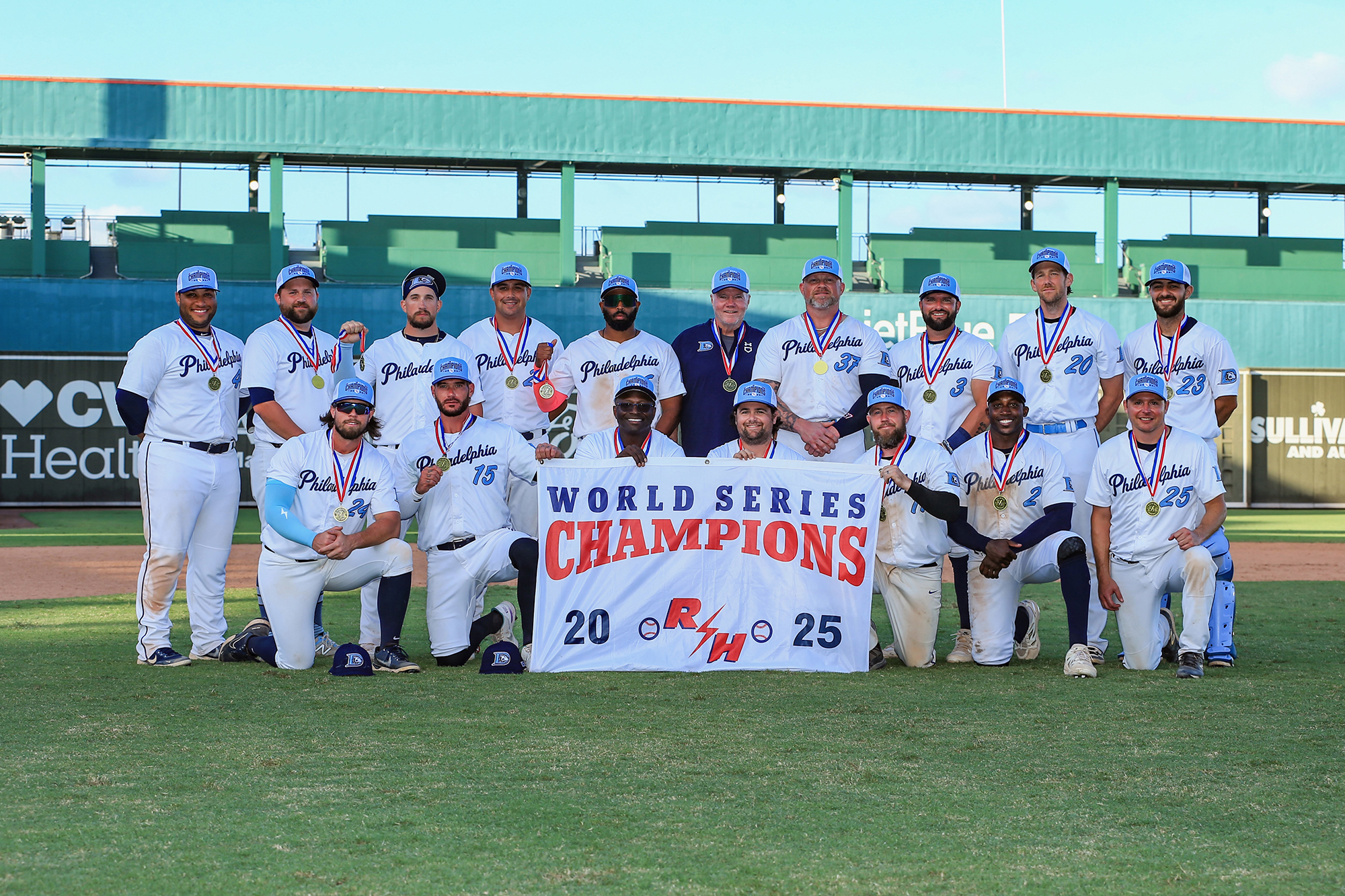 Philadelphia Dirt Dawgs Team Championship Photo