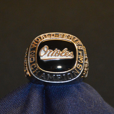 14 H600 Dome w black onyx stone   Orioles Pegged Crest large   
