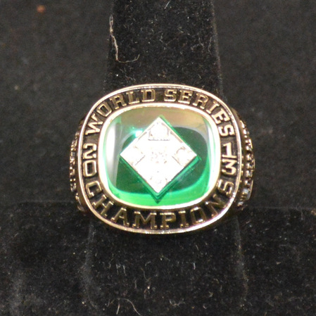 14 H600 Dome w emerald stone   5 CZ Infield Setting large  